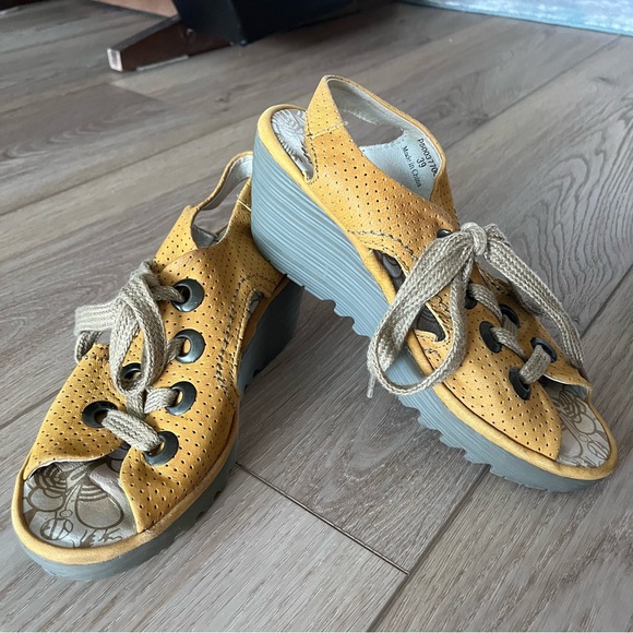 Fly London Shoes - Fly London Ylva Lace Up Sandals